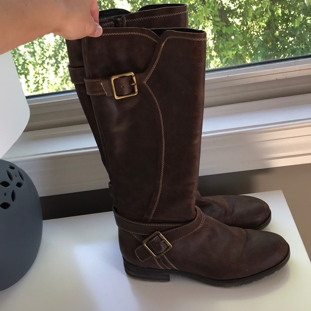 Naturalized Brown Leather Boots